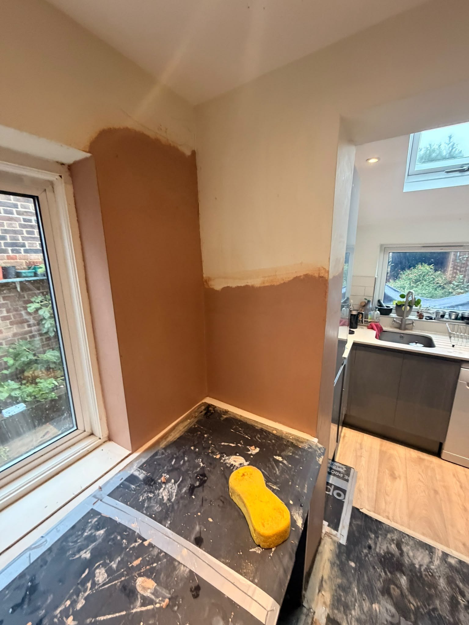 Kitchen window corner skimmed, after