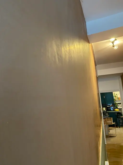 Hallway wall skimmed close up