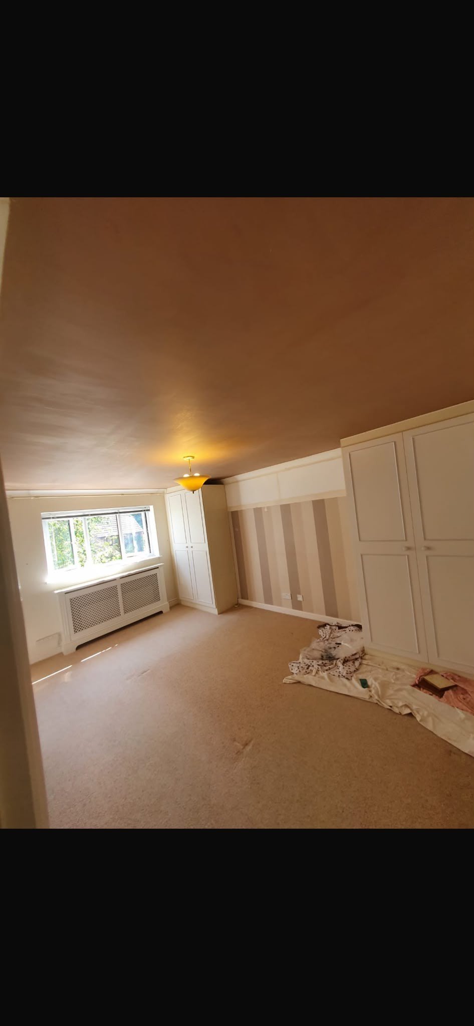 Bedroom skimmed by the window, after